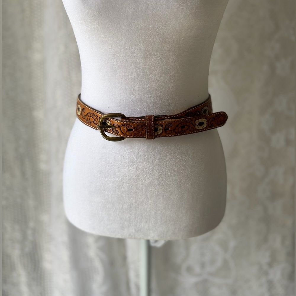 Vintage “Shirley” Hand Tooled Leather Western Belt Floral Size 30 - Picture 8 of 15